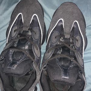 Yeezy 500 utility black